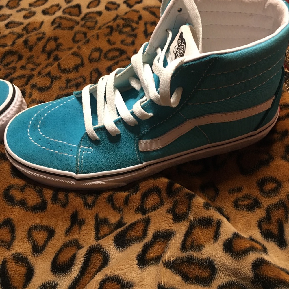 Vans - Picture 6 of 6